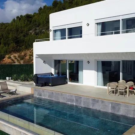 Panoramic With A Pool Feriehus *