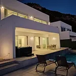 Tatil Evi Panoramic With A Pool