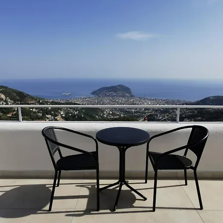 Panoramic With A Pool Tatil Evi *