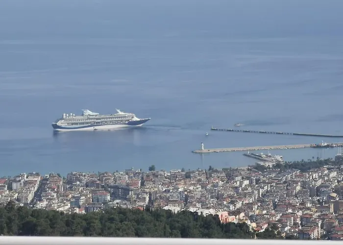 Дом отдыха Panoramic With A Pool *