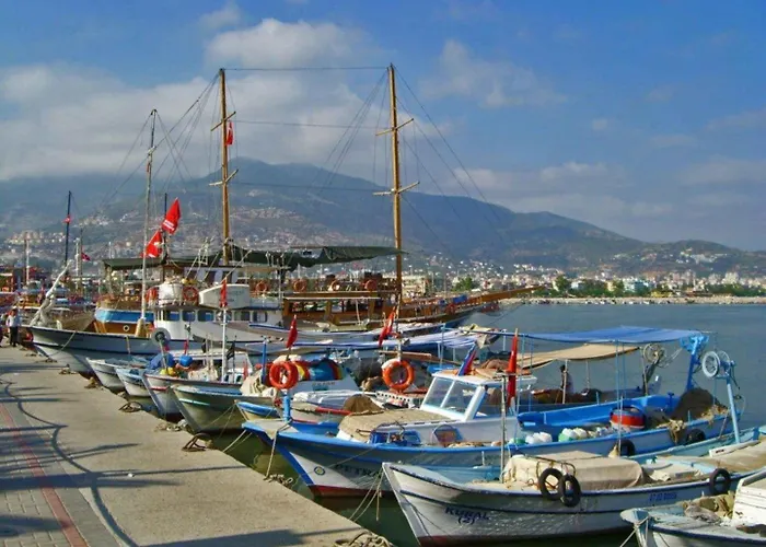 Panoramic With A Pool Alanya