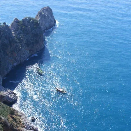 Panoramic With A Pool ألانيا