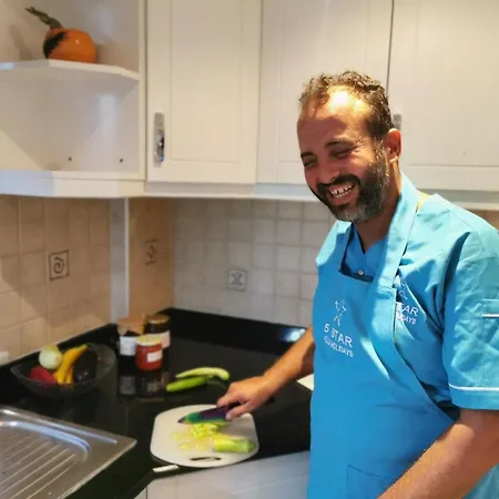 Panoramic With A Pool بيت للعطل *