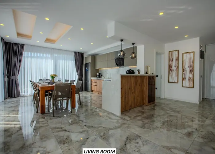 Panoramic With A Pool Casa vacanze *