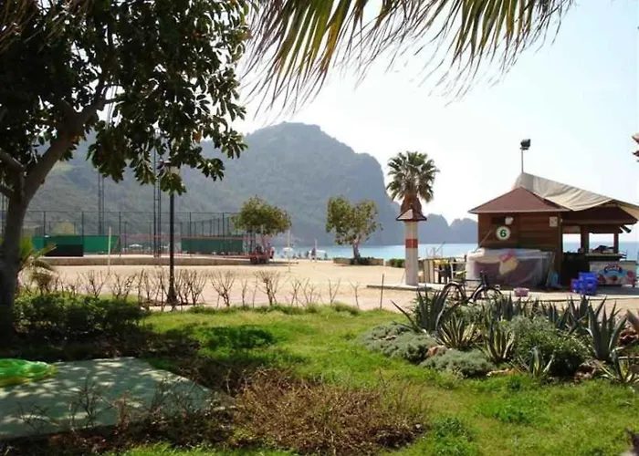 Panoramic With A Pool Nyaraló