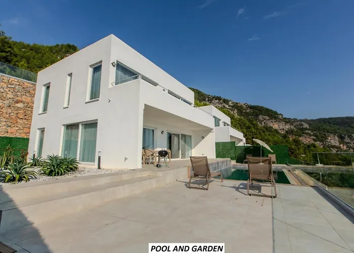 Casa vacanze Panoramic With A Pool